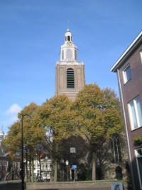 Foto van de Grote Kerk in Vlaardingen. Fotograaf: M. Minderhoud. Gedeeltelijke licentie: https://creativecommons.org/licenses/by-sa/3.0/deed.nl